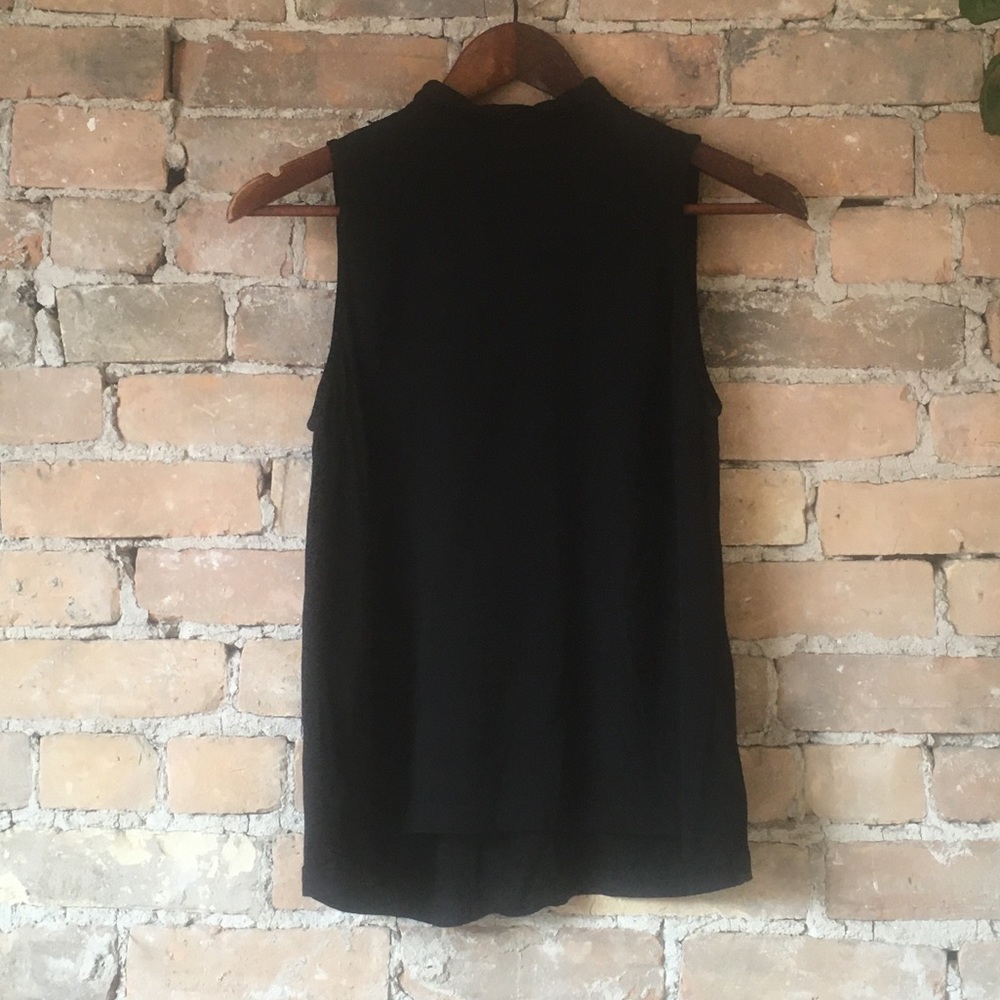 Minimum Black Sleeveless Blouse